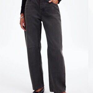 Like new! Madewell Darted Barrel Jeans Olenda wash, size 27